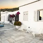 Landhaus Omalley Into The Cycladic Wild *