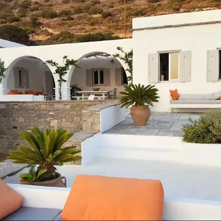 Omalley Into The Cycladic Wild Landsted