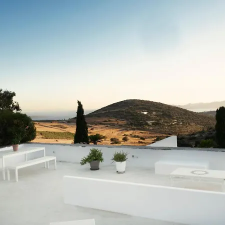 Landhaus Omalley Into The Cycladic Wild Kamarai