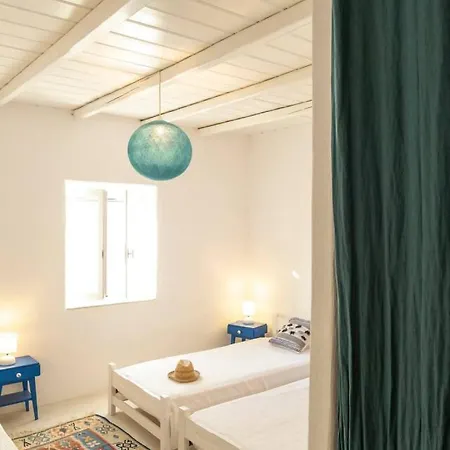 Landsted Omalley Into The Cycladic Wild Kamárai