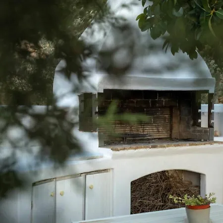 Landhaus Omalley Into The Cycladic Wild Kamarai