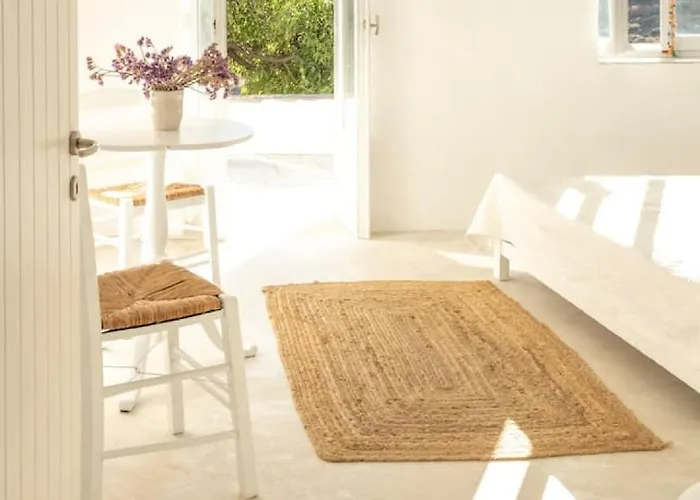 Omalley Into The Cycladic Wild Landhaus *