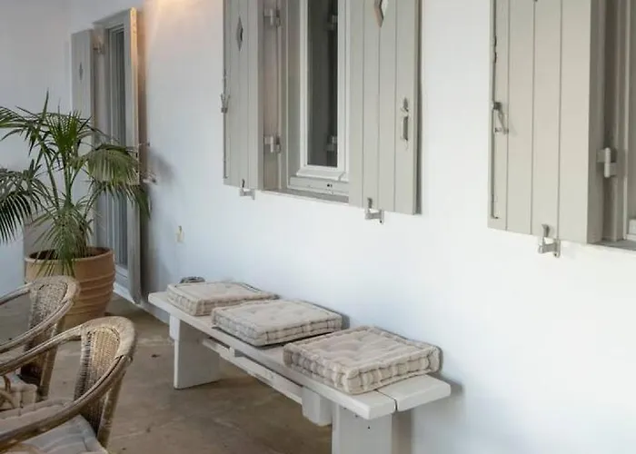 Omalley Into The Cycladic Wild * 카마레스